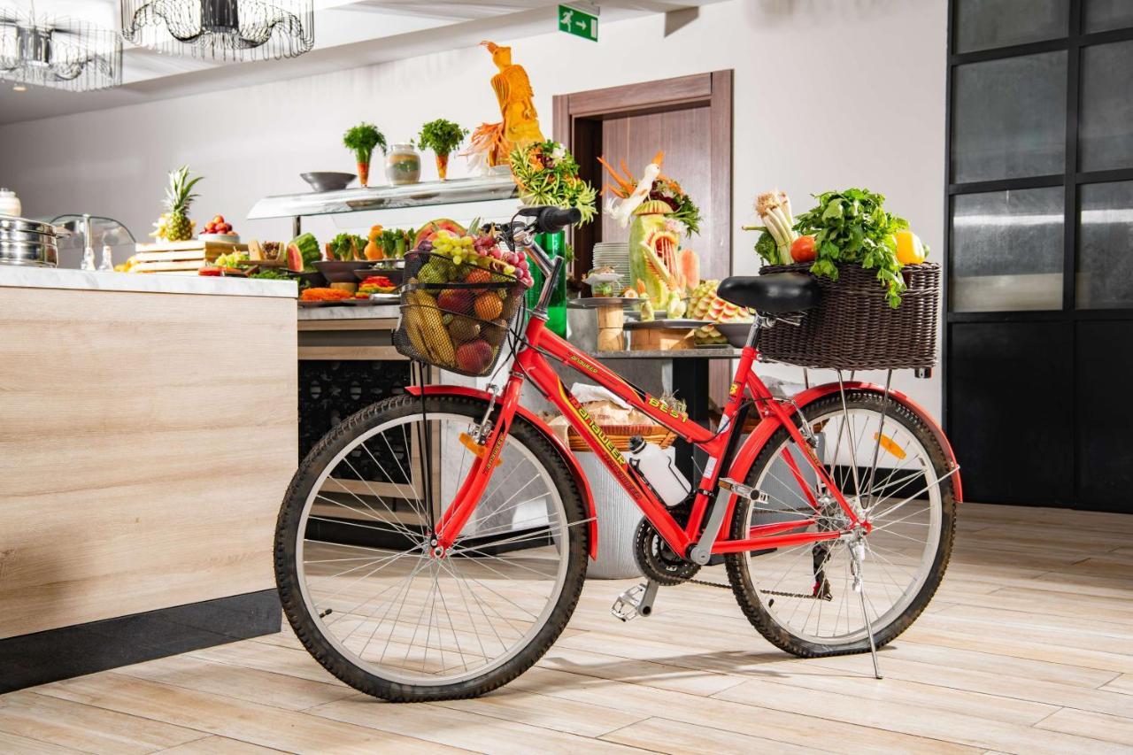 Park Inn By Radisson Makkah Aziziyah La Meca Exterior foto Bicycle at breakfast buffet