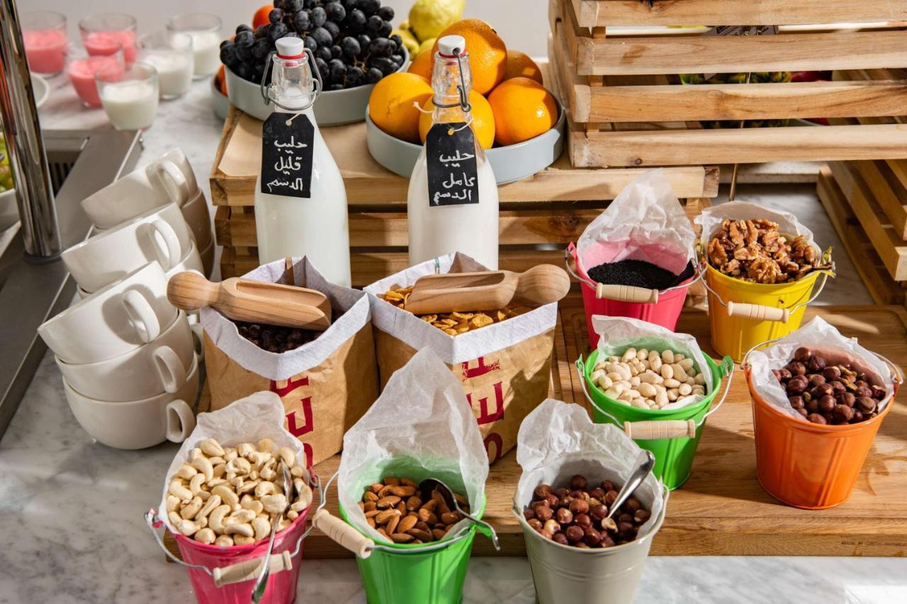 Park Inn By Radisson Makkah Aziziyah La Meca Exterior foto Breakfast buffet at the hotel