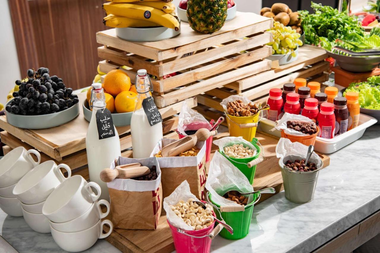 Park Inn By Radisson Makkah Aziziyah La Meca Exterior foto Breakfast buffet at a hotel