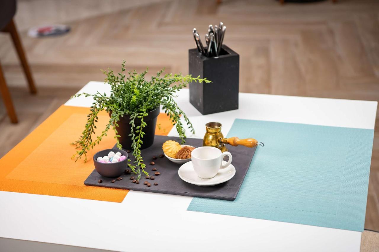 Park Inn By Radisson Makkah Aziziyah La Meca Exterior foto A coffee table